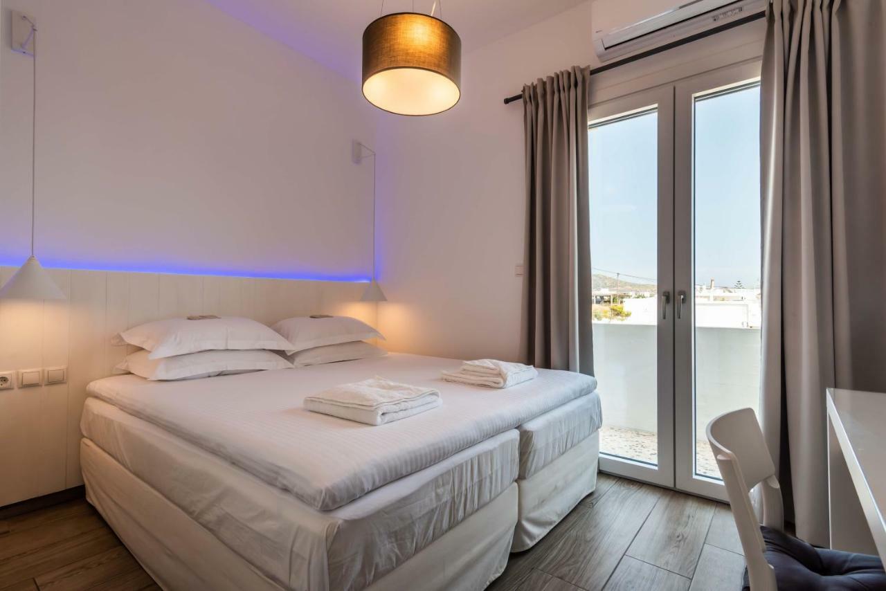 White Rock Milos Suites Adamantas  Exterior foto