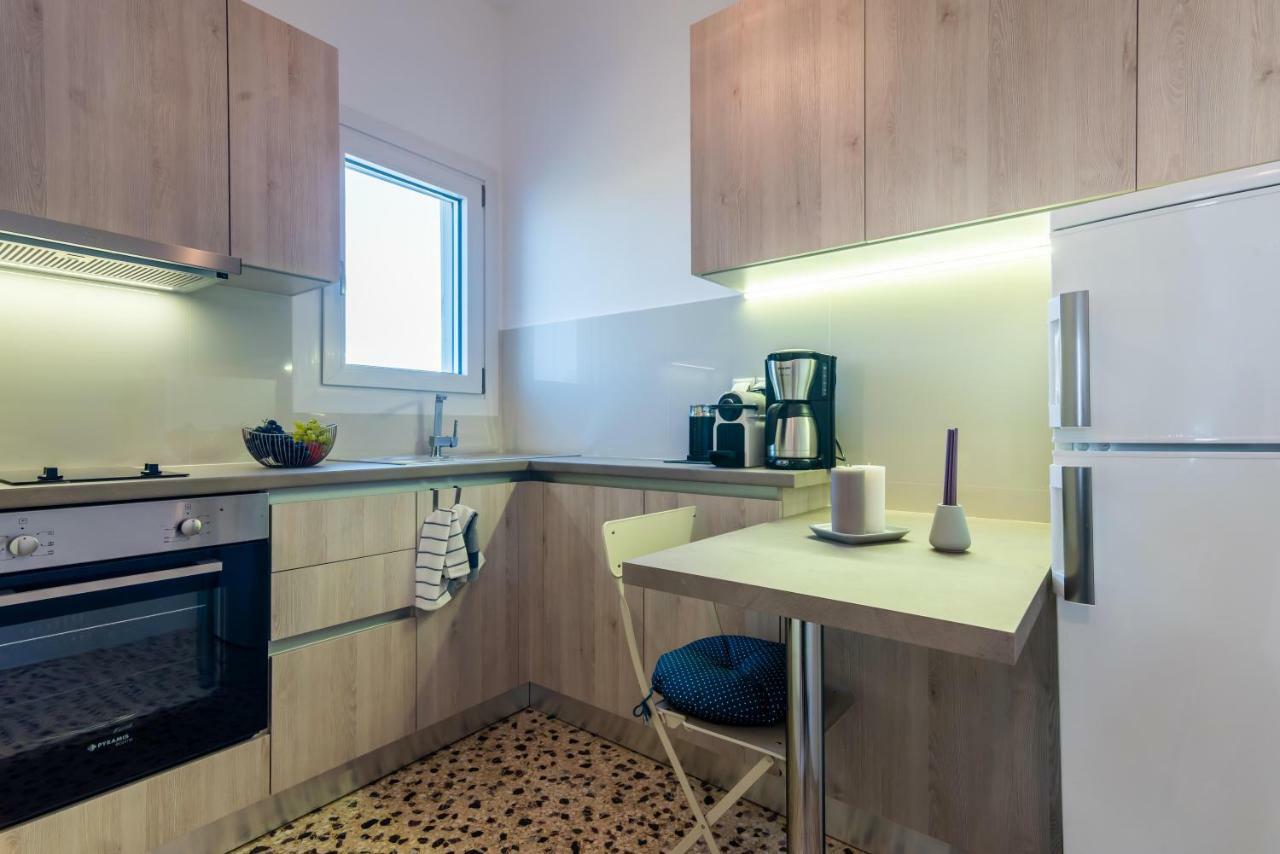 White Rock Milos Suites Adamantas  Exterior foto