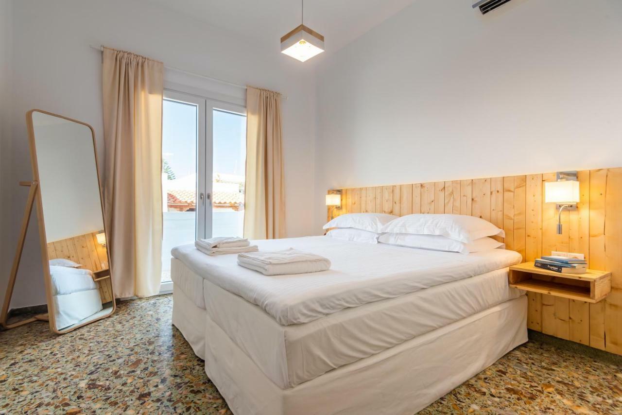 White Rock Milos Suites Adamantas  Exterior foto