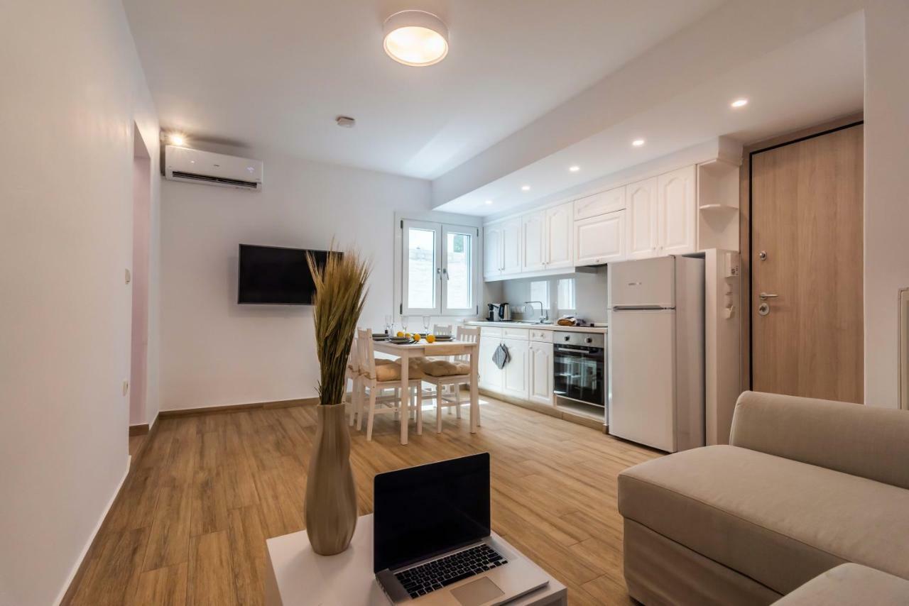 White Rock Milos Suites Adamantas  Exterior foto